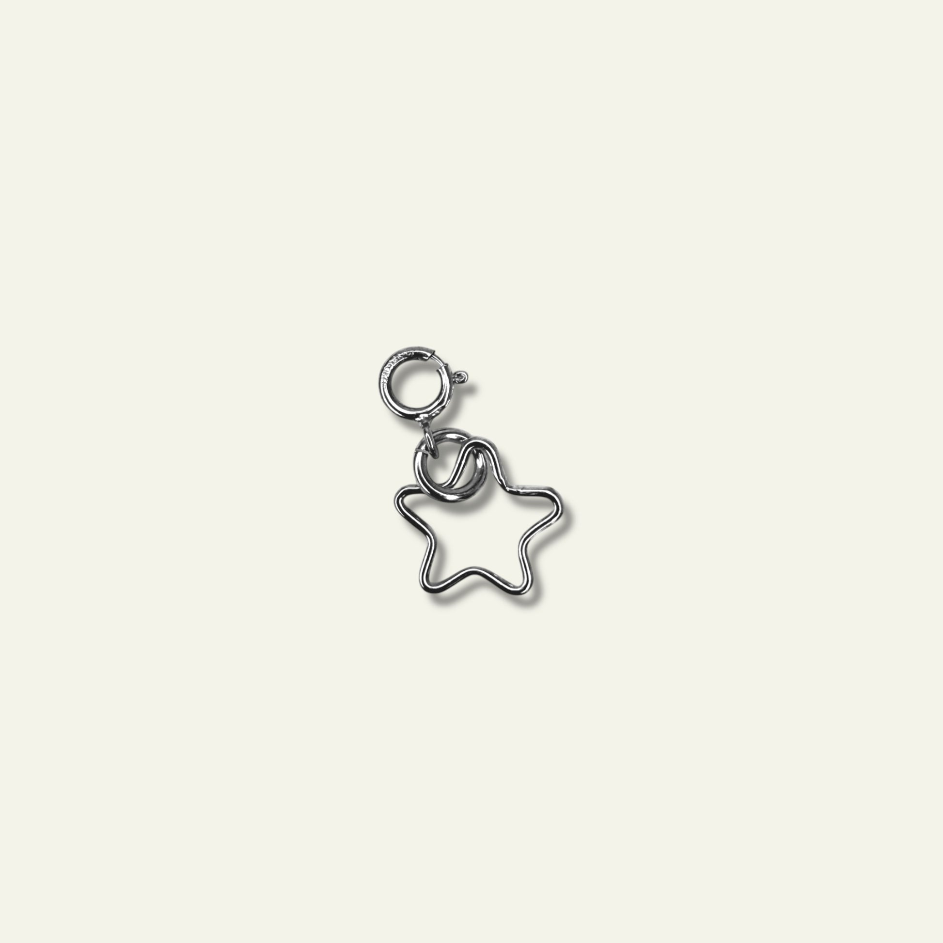 Charm stella in argento 925, fatto a mano in Italia, da agganciare a collane e bracciali - Trame Gioielli