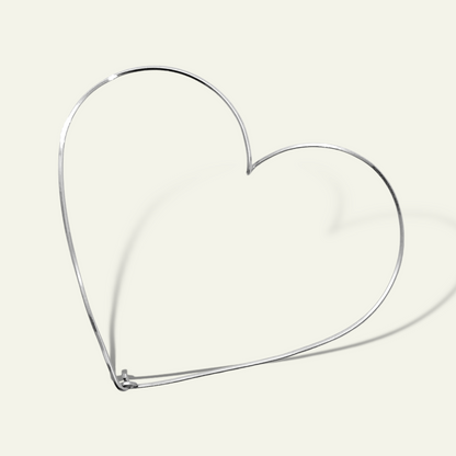 bracciale in filo quadrato d'argento a forma di cuore