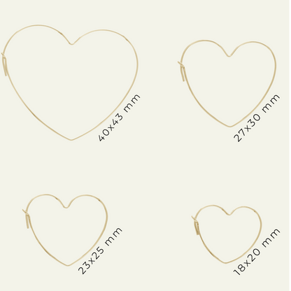 coppia di orecchini a forma di cuore in filo gold filled finitura oro giallo varie nelle quattro dimensioni disponibili